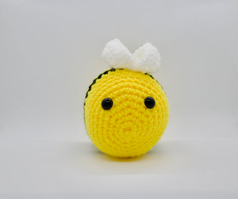 Knitted bumble bee